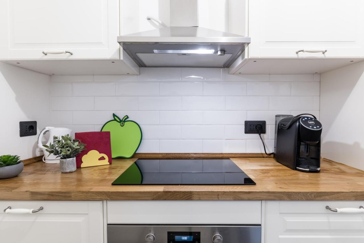 Acquario 5' Free Wifi & Netflix "Prione" By Tilo Apartment'S Genua Exteriör bild